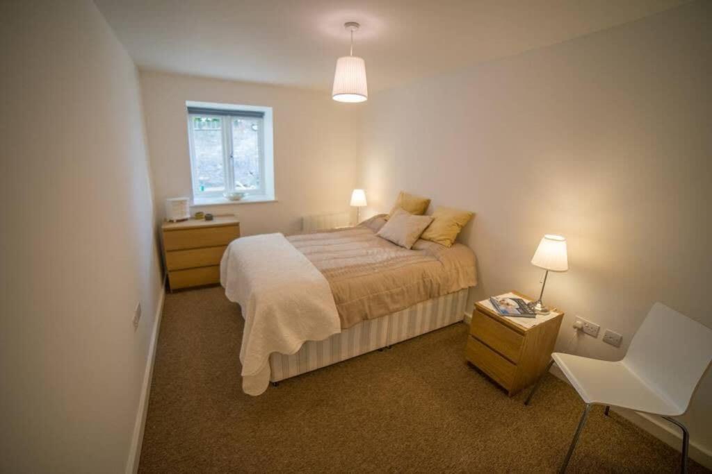 Champion Court Two Bedroom Flat ブリストル エクステリア 写真